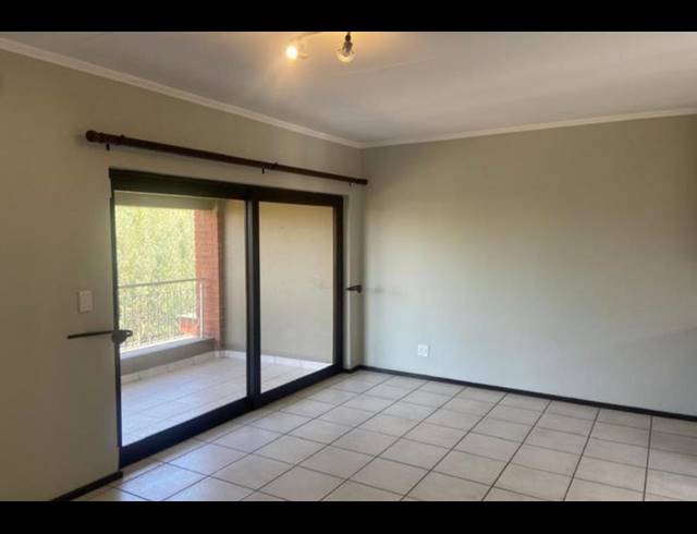 2 BEDROOM TOWNHOUSE FOR SALE IN GLENVISTA